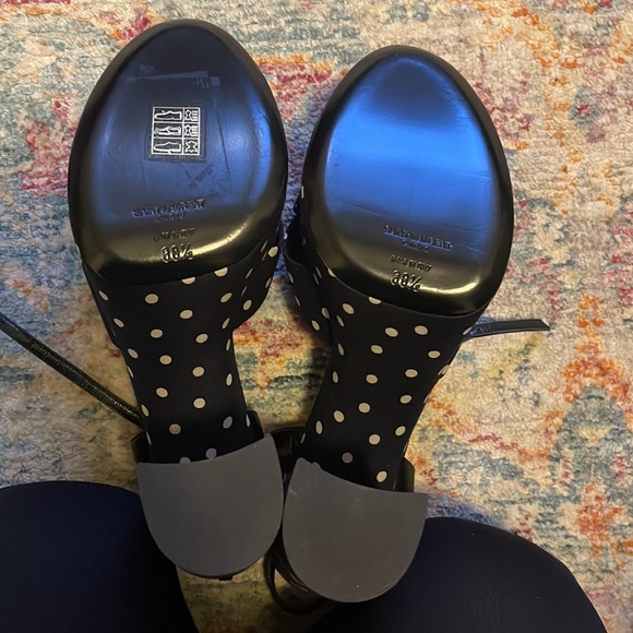 Saint Laurent Bianca Platform heels - Picture 4 of 5